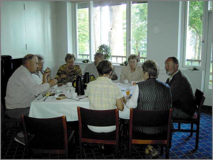 PICT0237.jpg (100 KB)